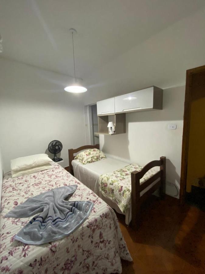 Hostel Gru Economico Com Quartos Individuais E Translado 瓜卢流斯 外观 照片