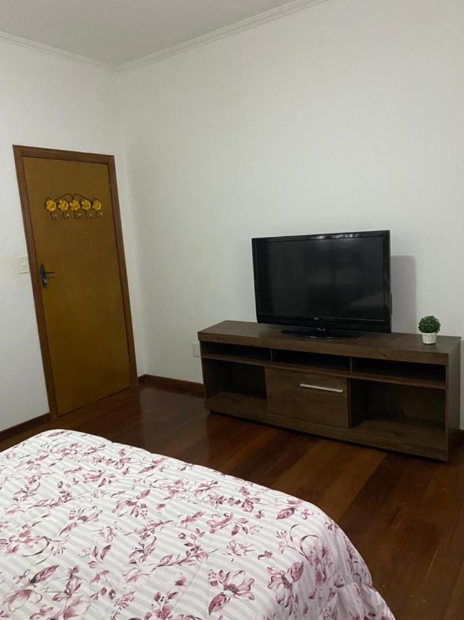 Hostel Gru Economico Com Quartos Individuais E Translado 瓜卢流斯 外观 照片