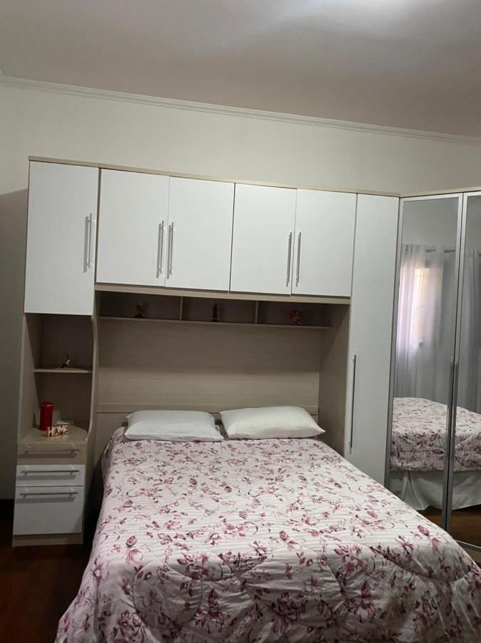 Hostel Gru Economico Com Quartos Individuais E Translado 瓜卢流斯 外观 照片