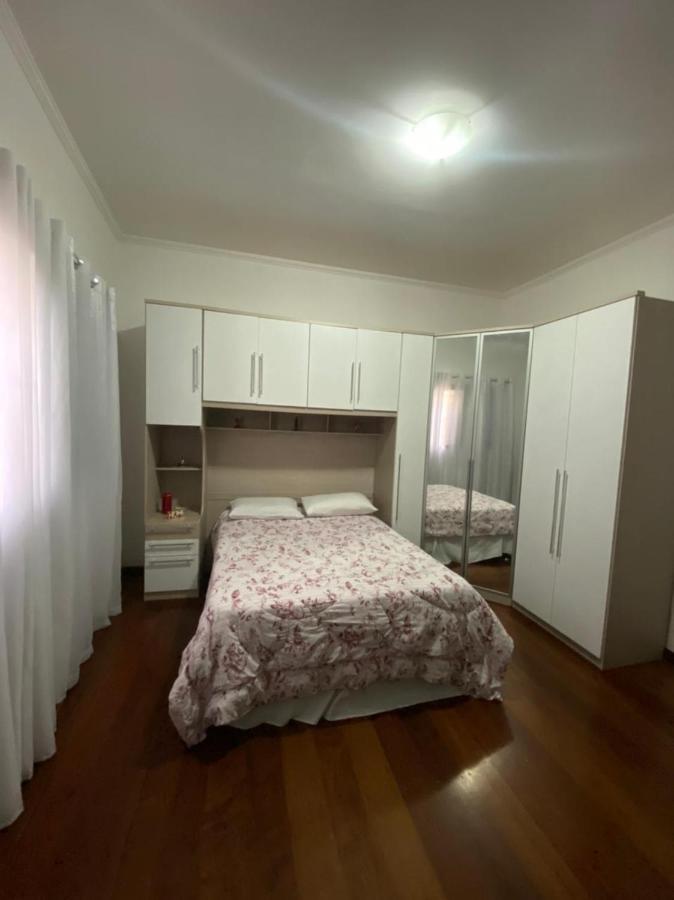 Hostel Gru Economico Com Quartos Individuais E Translado 瓜卢流斯 外观 照片