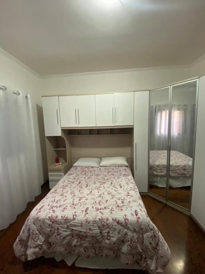 Hostel Gru Economico Com Quartos Individuais E Translado 瓜卢流斯 外观 照片
